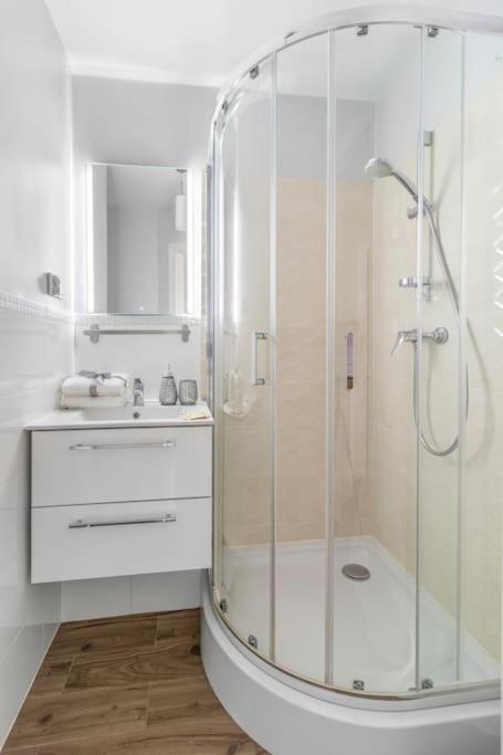 Air-conditioned Downtown Oasis On Foot To Station Metro Smarttv Wifi Butas *