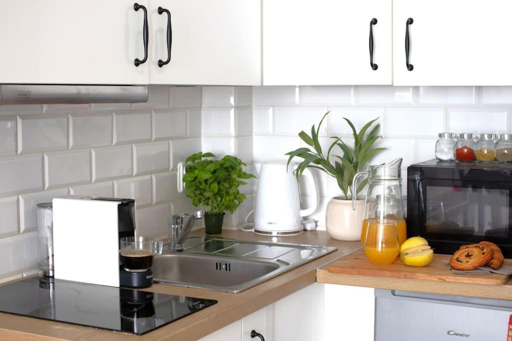 Air-conditioned Downtown Oasis On Foot To Station Metro Smarttv Wifi Butas *